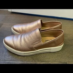 Chelsea Crew metallic pink Super comfy sz 7